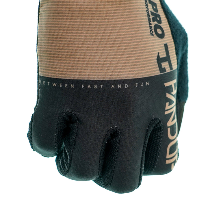 Pro Performance Glove - Black/Tan